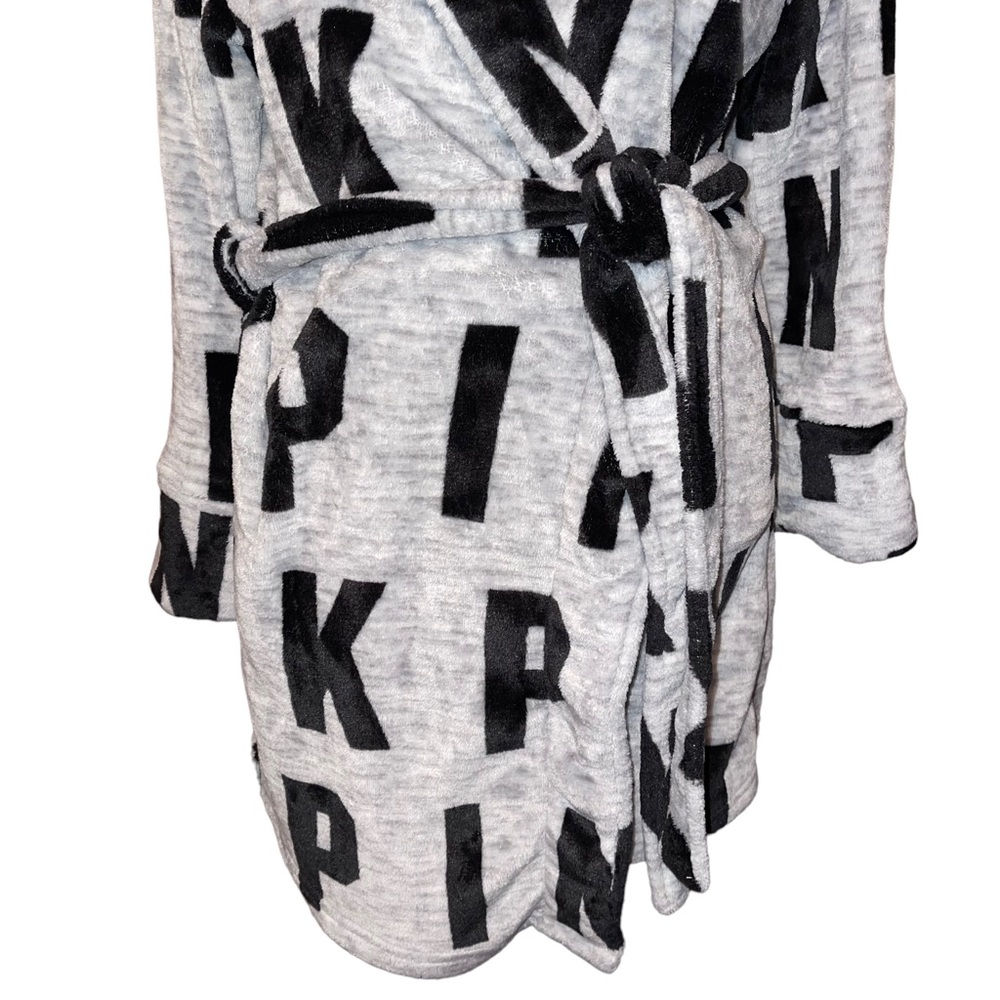 PINK Women’s Robe Black Grey Size Medium/Large Short Robe Warm Soft Belted. - Picture 3 of 7